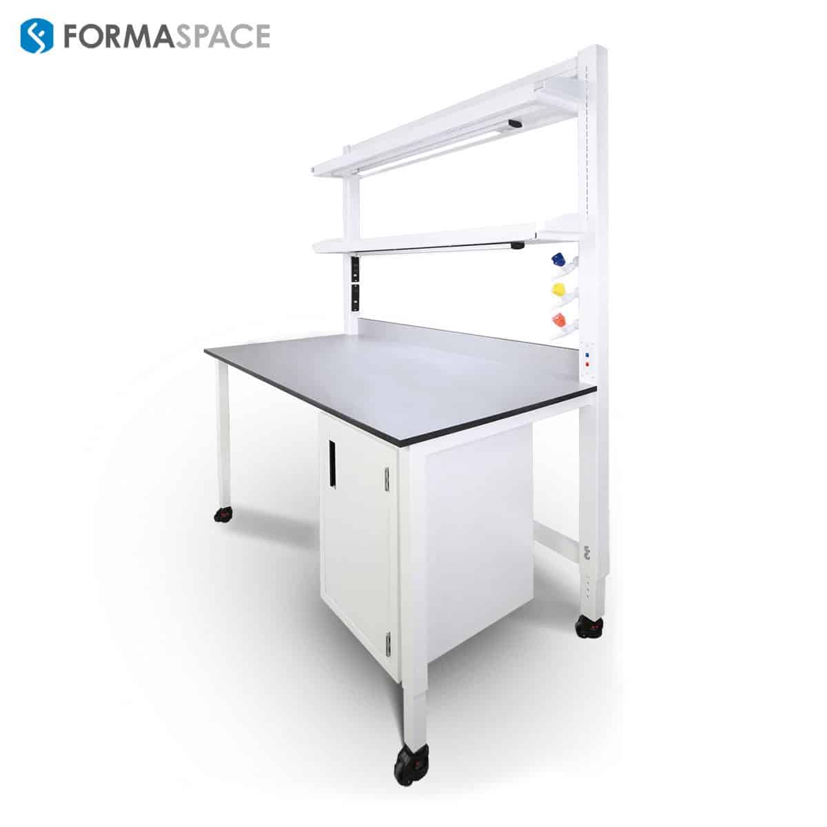 lab bench with integrated services